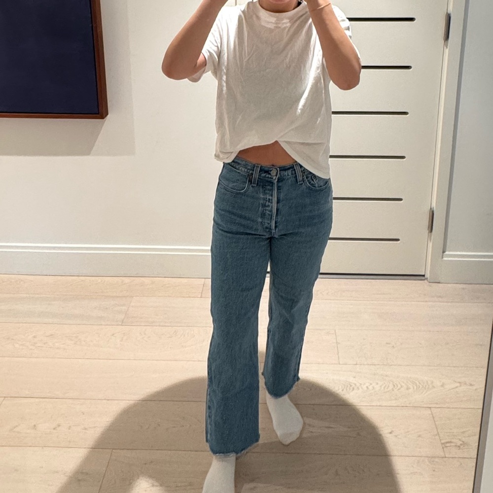 Levi’s ribcage jeans size 27